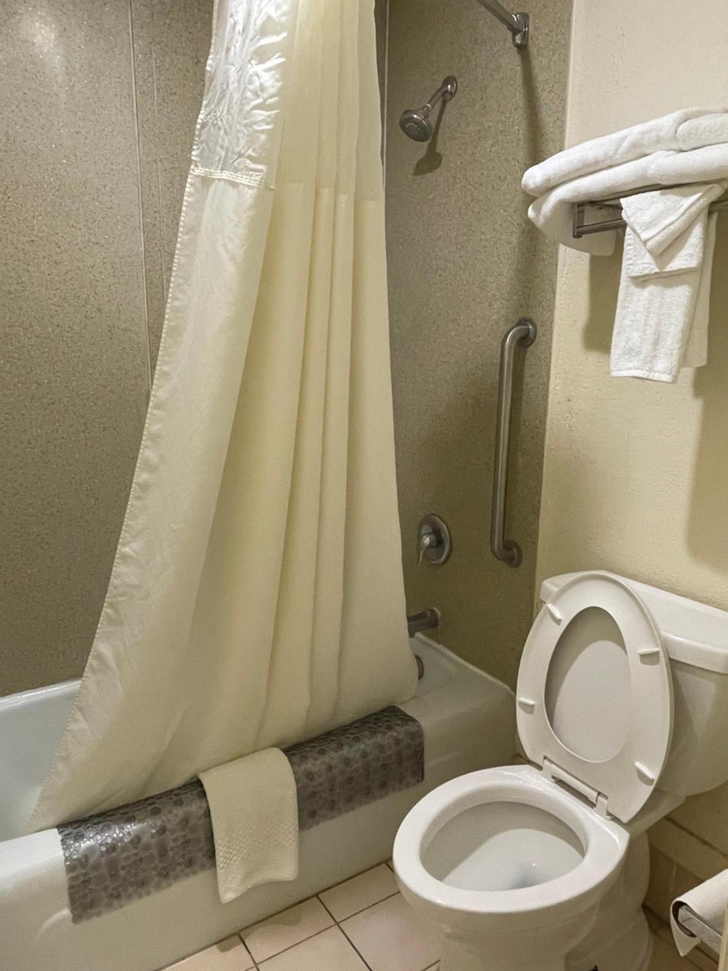 Inn Quality - Gainesville Area